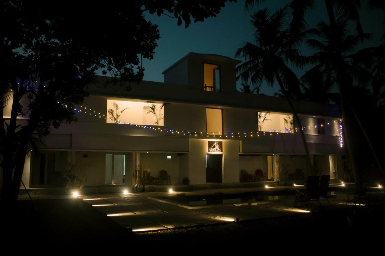 Satta Beach Deluxe Варкала Екстер'єр фото